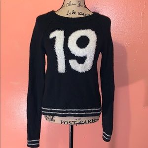 Black “19” hollister sweater